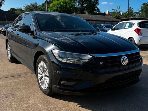 Used 2019 Volkswagen Jetta FWD image 4