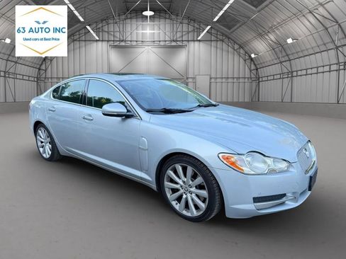 Used 2011 Jaguar XF Premium RWD image 3
