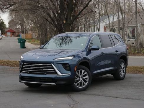 New 2026 Buick Enclave Preferred w/ Power Package AWD/4WD image 1