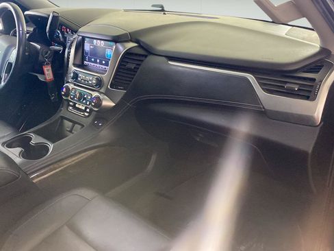 Used 2015 Chevrolet Suburban LT AWD/4WD image 39