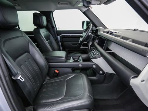 Used 2020 Land Rover Defender 110 SE AWD/4WD image 20