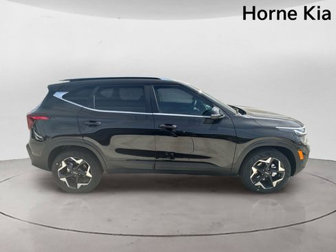 New 2026 Kia Seltos EX FWD image 3
