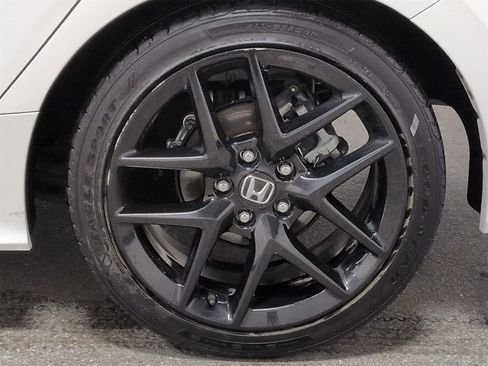 Used 2022 Honda Civic Sport image 14