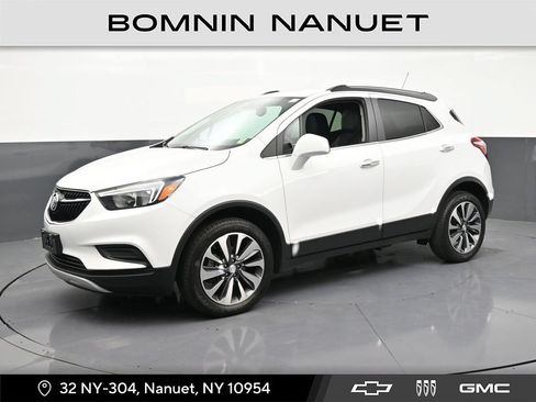 Used 2022 Buick Encore Preferred w/ Safety Package AWD/4WD image 1