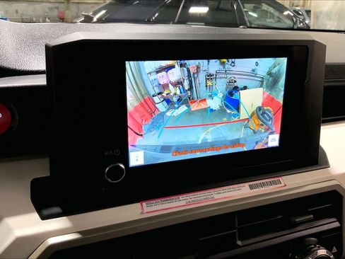 Used 2024 Toyota Tacoma TRD Off-Road image 26