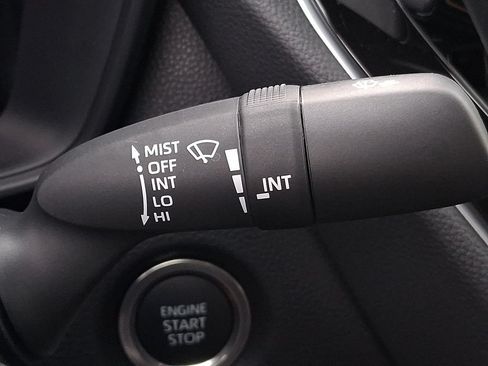 Used 2026 Toyota Corolla SE FWD image 19