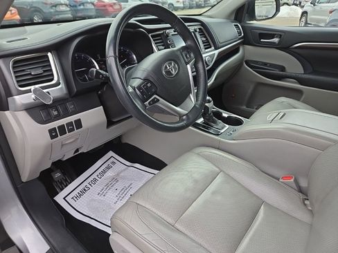 Used 2016 Toyota Highlander Limited image 17