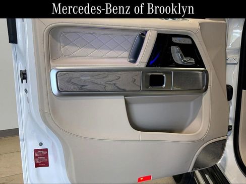 Certified 2022 Mercedes-Benz G 63 AMG 4MATIC image 21