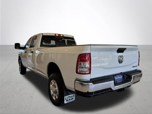 Used 2024 RAM 2500 Tradesman w/ Chrome Appearance Group AWD/4WD image 10