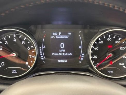 Used 2020 Jeep Compass Latitude FWD image 32