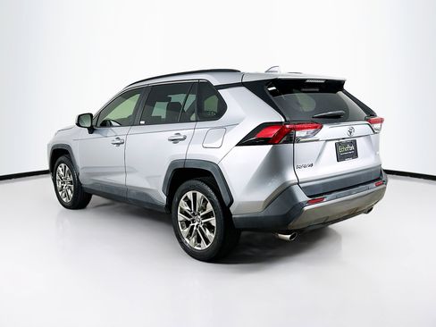 Used 2020 Toyota RAV4 Limited image 5