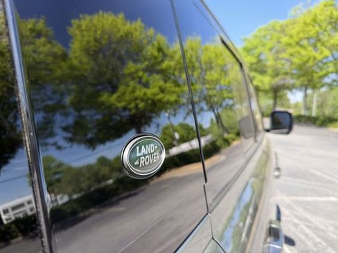 Used 2024 Land Rover Defender 110 X-Dynamic SE AWD/4WD image 11