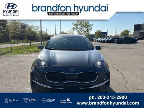 Used 2022 Kia Sportage EX w/ EX Technology Package AWD/4WD image 2