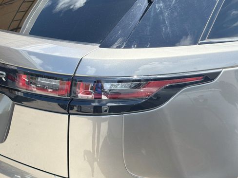Used 2019 Land Rover Range Rover Velar R-Dynamic HSE AWD/4WD image 28