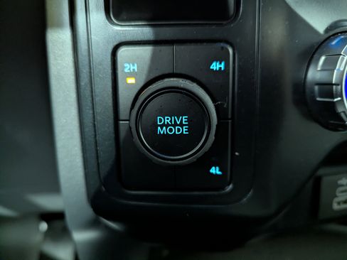 Used 2025 Ford F150 XLT w/ Equipment Group 301A Standard AWD/4WD image 20