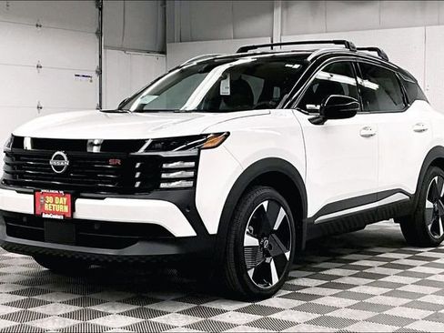 New 2026 Nissan Kicks SR w/ SR Premium Package AWD/4WD image 3