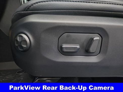 New 2025 Jeep Gladiator High Tide image 23