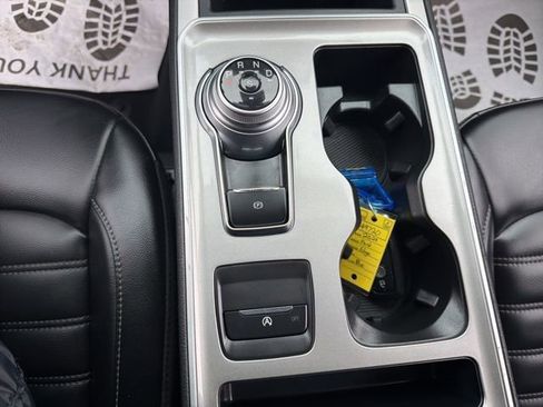 Used 2024 Ford Edge SEL image 37