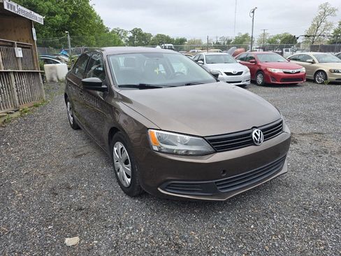 Used 2011 Volkswagen Jetta Sedan FWD image 5