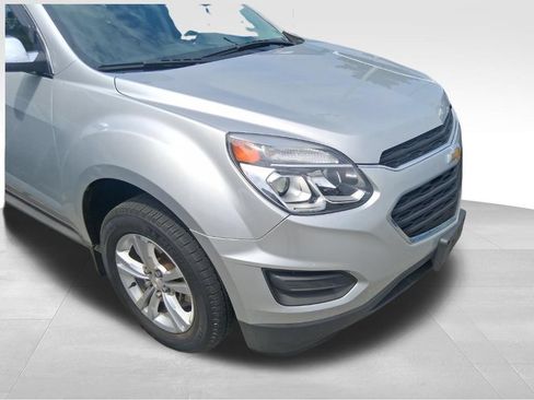 Used 2016 Chevrolet Equinox LS FWD image 3