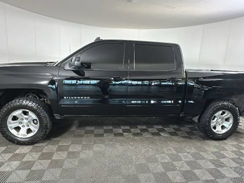 Used 2018 Chevrolet Silverado 1500 LT w/ All Star Edition AWD/4WD image 5