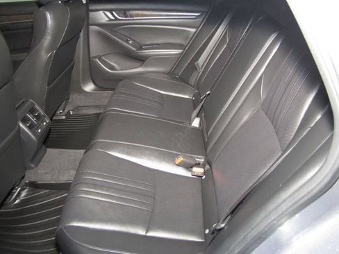 Used 2022 Honda Accord EX-L image 13