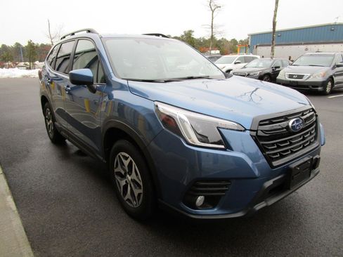Used 2023 Subaru Forester Premium AWD/4WD image 4