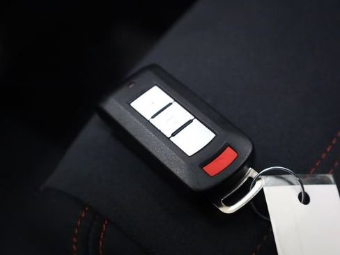 Used 2025 Mitsubishi Outlander Sport SE image 29