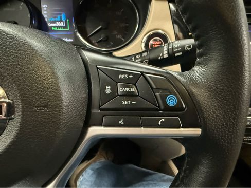 Used 2020 Nissan Rogue SL image 13