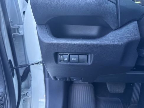 Used 2025 Toyota RAV4 LE AWD/4WD image 15