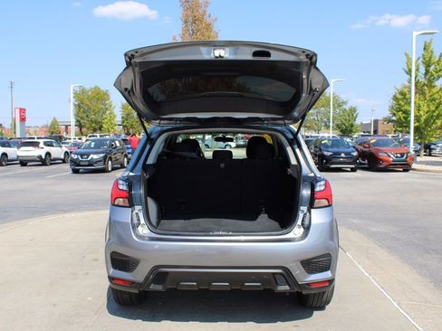 Used 2020 Mitsubishi Outlander Sport ES image 9