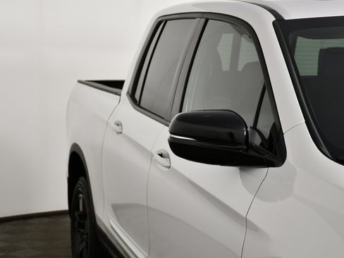 Used 2025 Honda Ridgeline Black Edition image 14