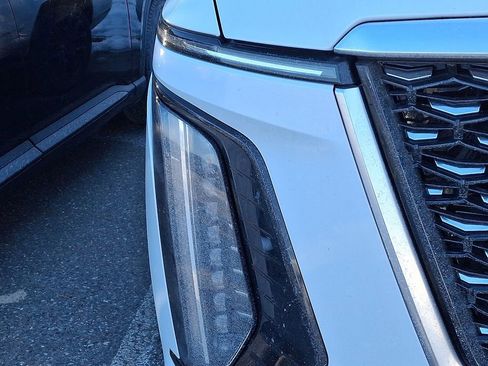 Used 2026 Cadillac Escalade Luxury w/ LPO, Floor Liner Package image 4