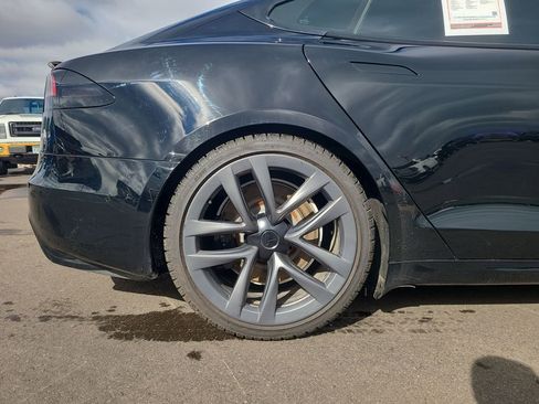 Used 2022 Tesla Model S AWD/4WD image 13