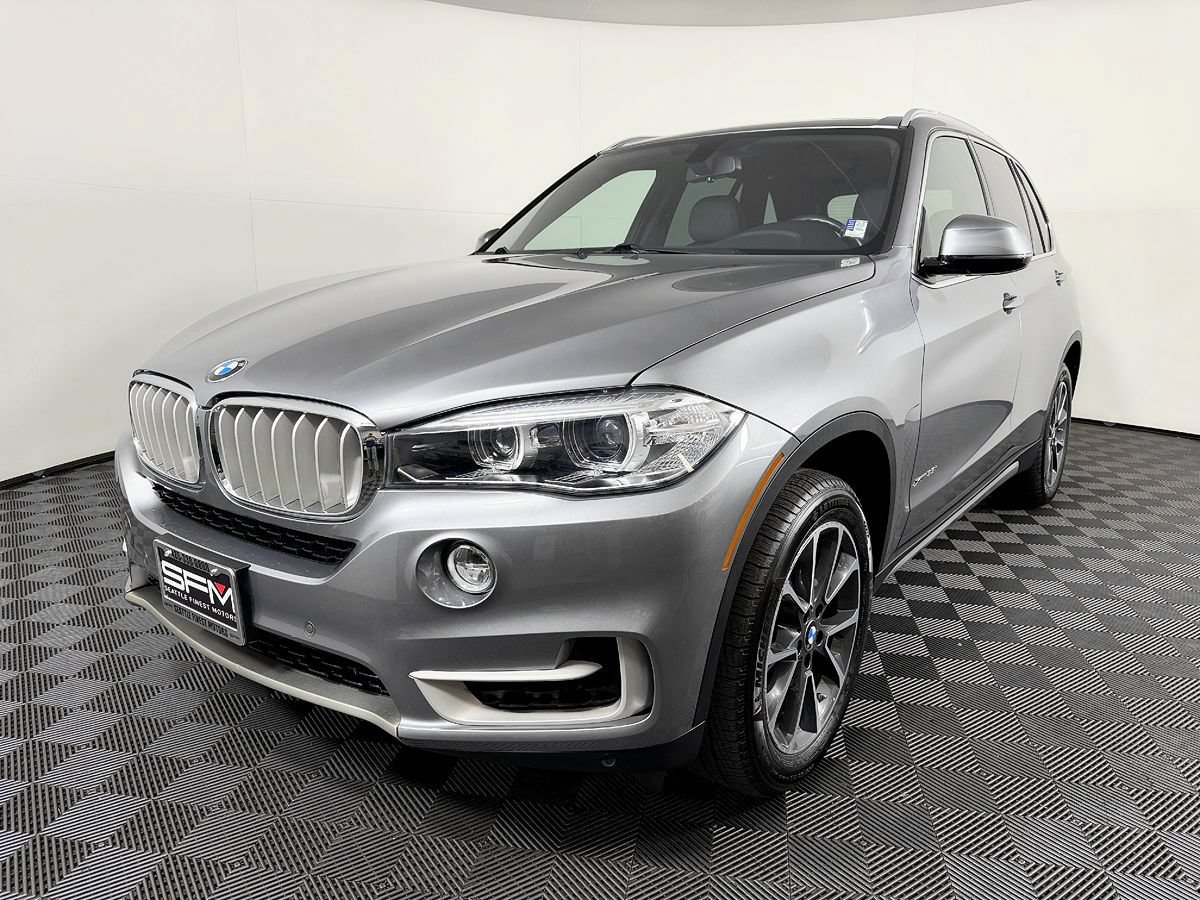 Used 2018 BMW X5 xDrive35i w/ Premium Package AWD/4WD image 3