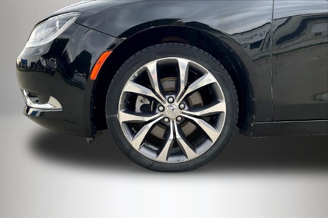 Used 2016 Chrysler 200 C FWD image 32