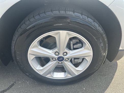 Used 2022 Ford Edge SE image 28