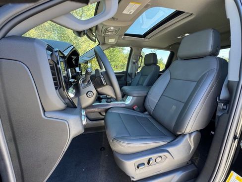 New 2026 GMC Sierra 1500 SLT w/ SLT Premium Package image 5