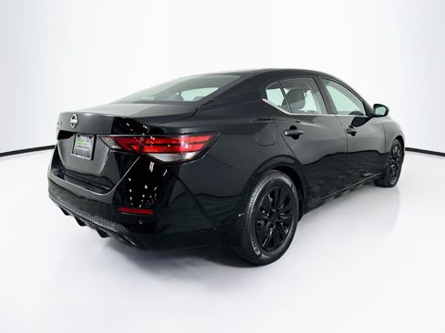 Used 2024 Nissan Sentra S FWD image 9