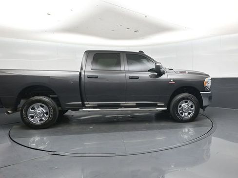 Used 2024 RAM 2500 Tradesman w/ Chrome Appearance Group AWD/4WD image 2