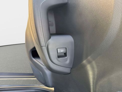 New 2026 Hyundai Venue SE image 12