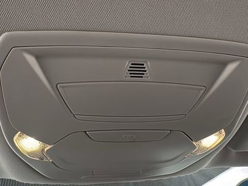 Used 2018 Ford Escape SE image 30