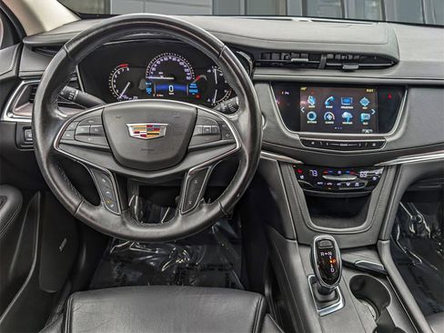 Used 2019 Cadillac XT5 Premium Luxury image 15
