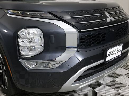 Used 2024 Mitsubishi Outlander SE AWD/4WD image 39