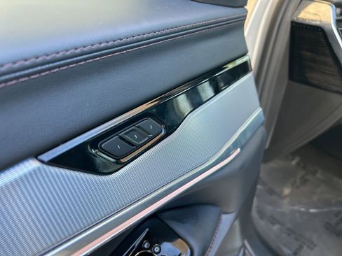 Used 2024 Jeep Wagoneer Launch Edition image 50