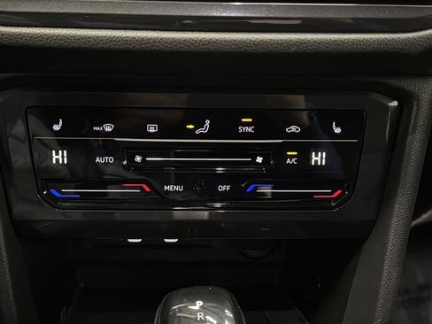 Used 2024 Volkswagen Tiguan SE R-Line AWD/4WD image 21