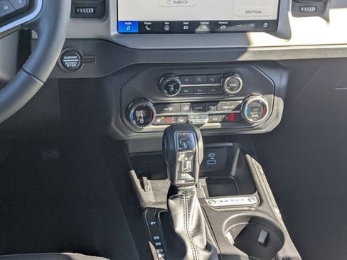 New 2025 Ford Bronco Outer Banks image 17
