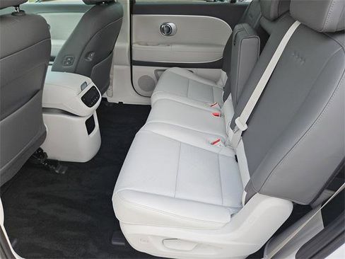 New 2026 Hyundai Ioniq 9 SEL image 12