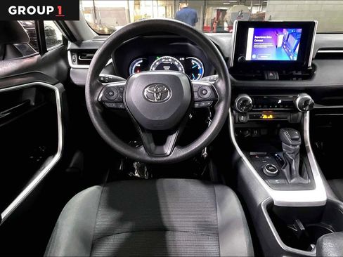 Used 2024 Toyota RAV4 LE image 6