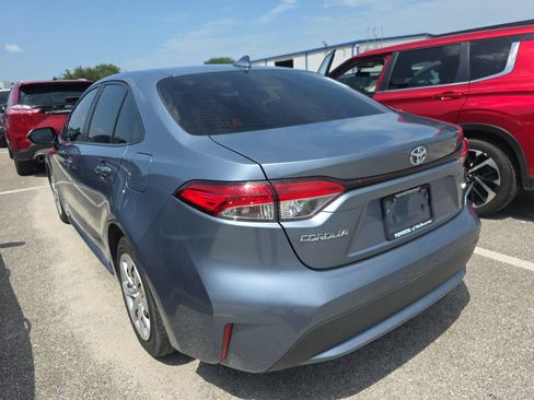 Used 2021 Toyota Corolla LE FWD image 8